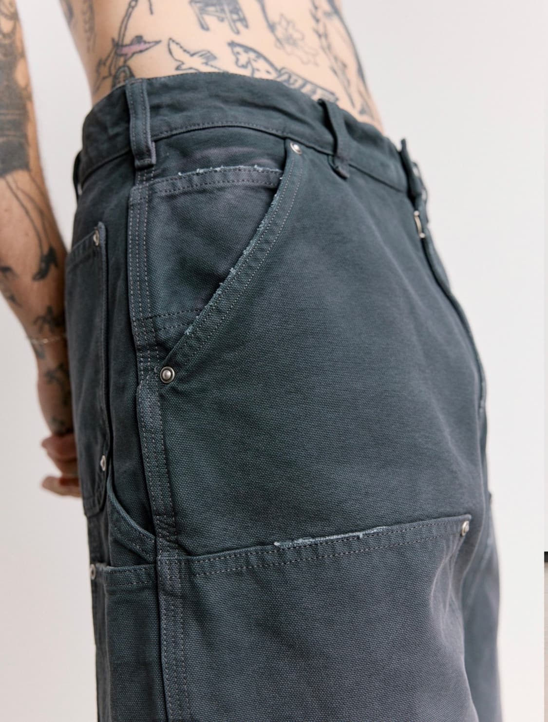 MAISON MARGIELA Distressed Shorts 28 상품이미지3