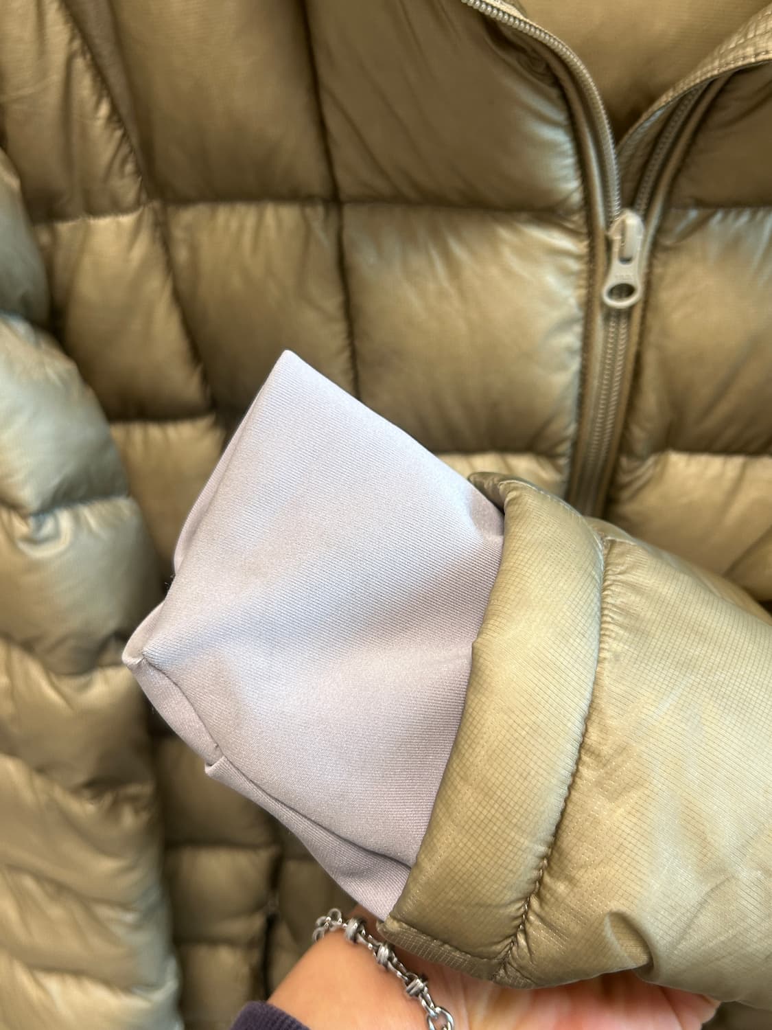 999휴머니티 모듈러 라이트 구스 푸퍼 카키 2(M) 상품이미지5