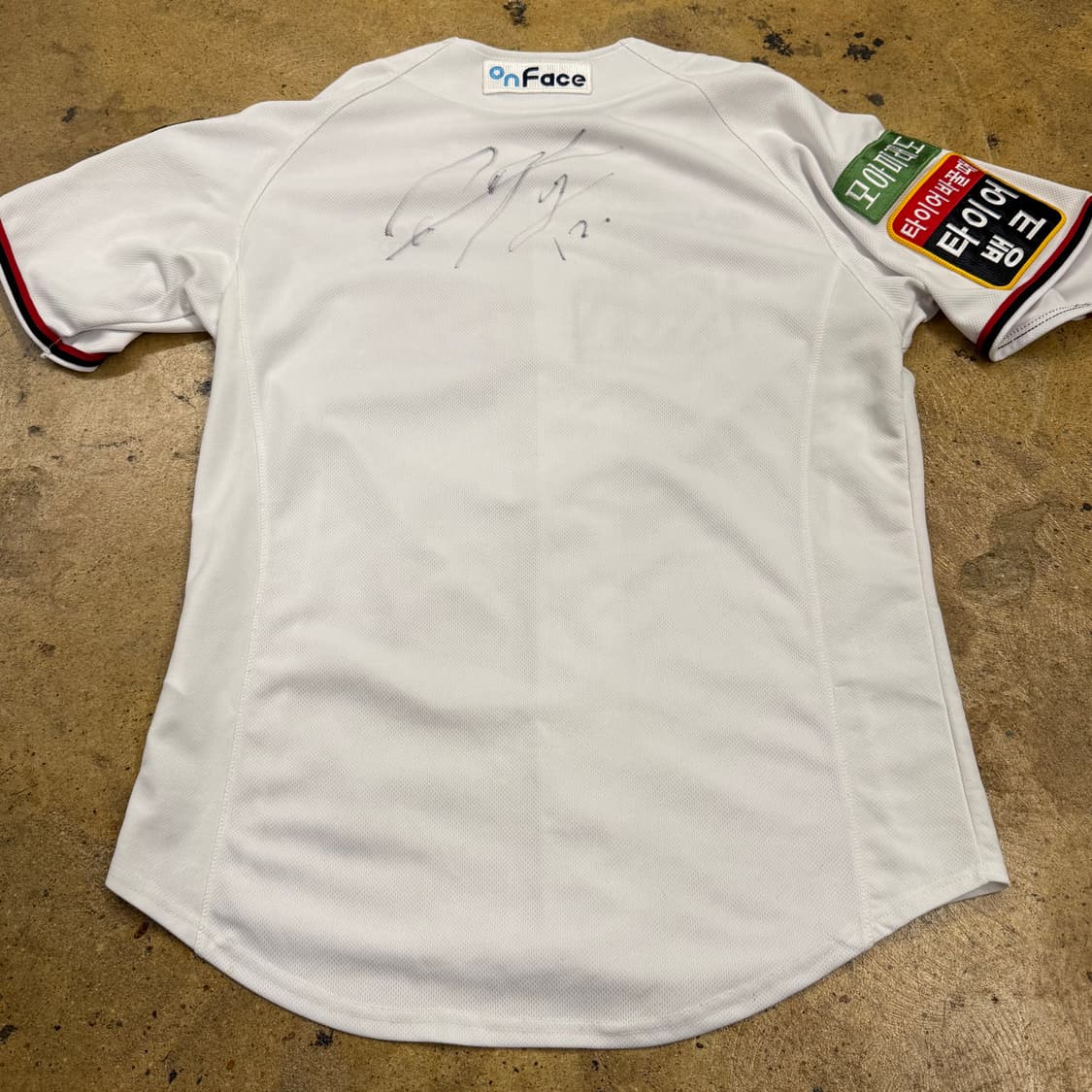 [95] KT위즈 뉴발란스 홈 유니폼 노마킹 b8 상품이미지3