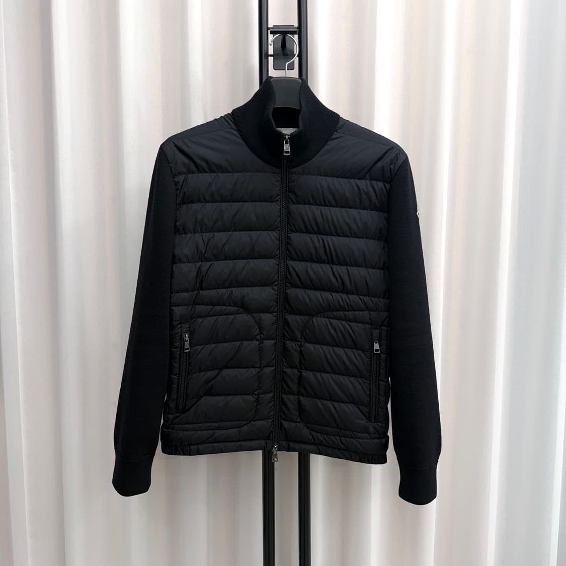 [백화점판 / M] 24FW 몽클레어 김현우 니트패딩 블랙 상품이미지1