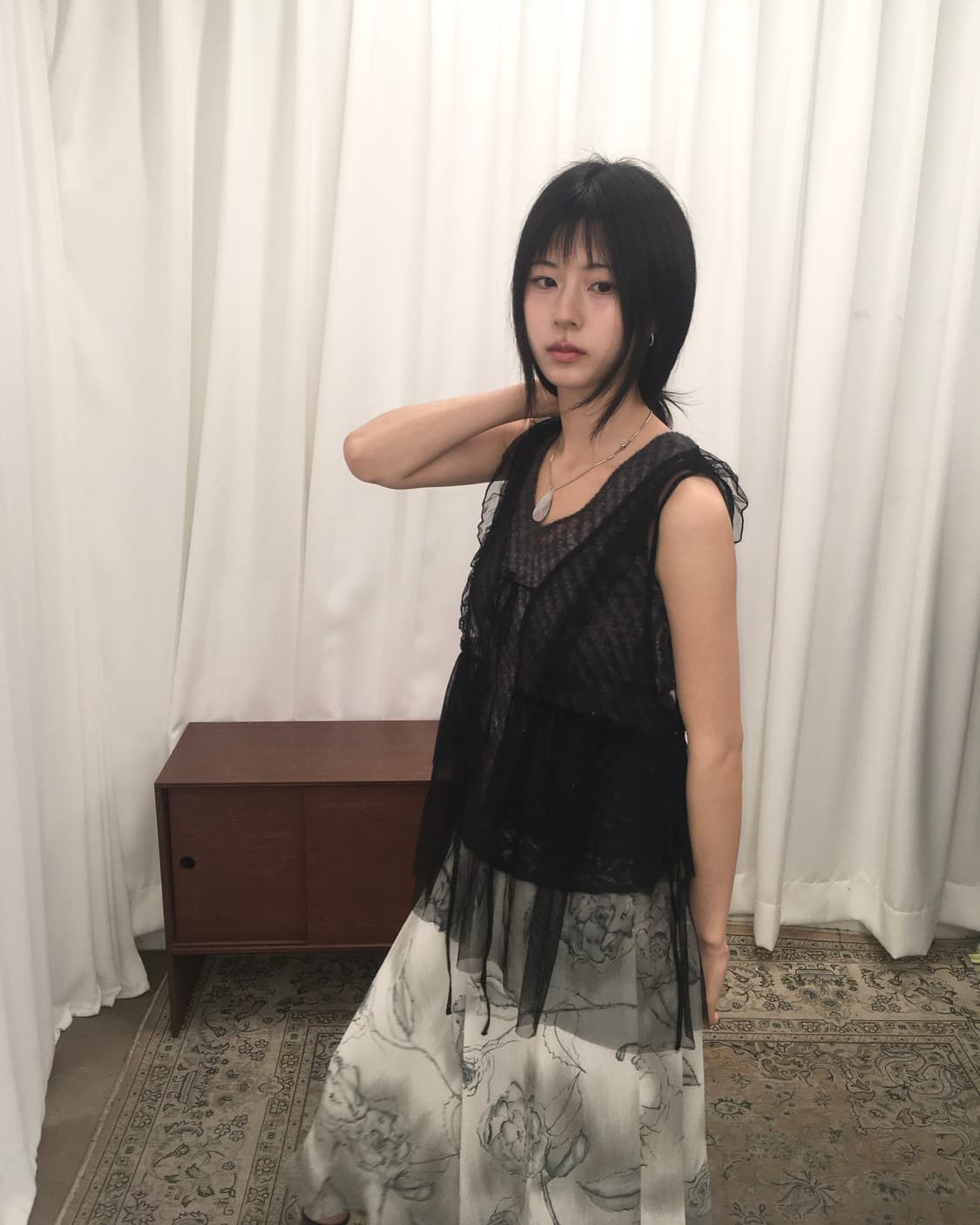 그레이 레이어드 슬리브리스 상품이미지2