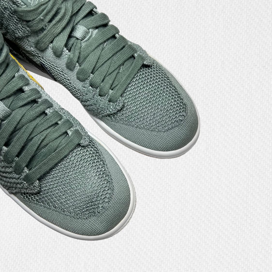 235 GS 조던1 레트로 하이 플라이니트 클레이 그린 상품이미지5