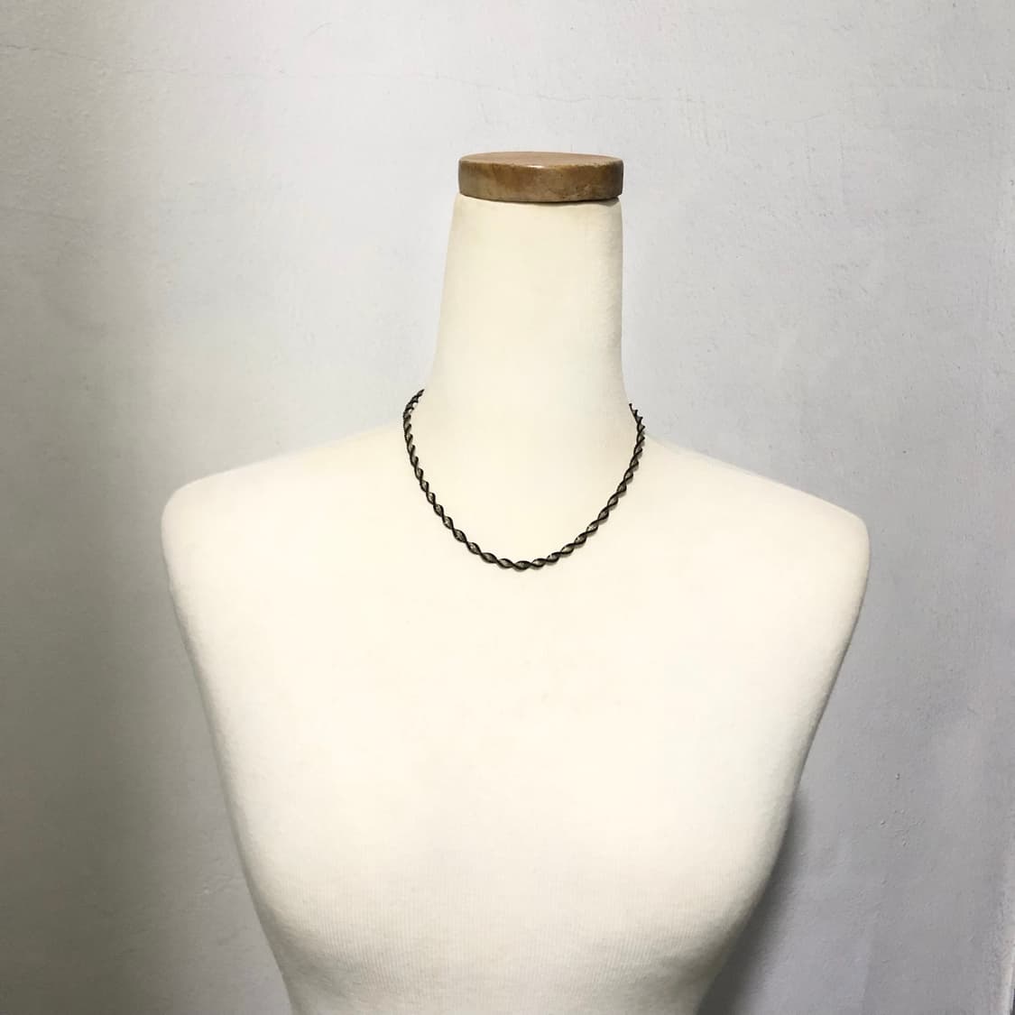 빈티지 블랙 꽈배기 포인트 목걸이 긱시크 오리엔탈 갸루 펑크 모리걸 상품이미지1