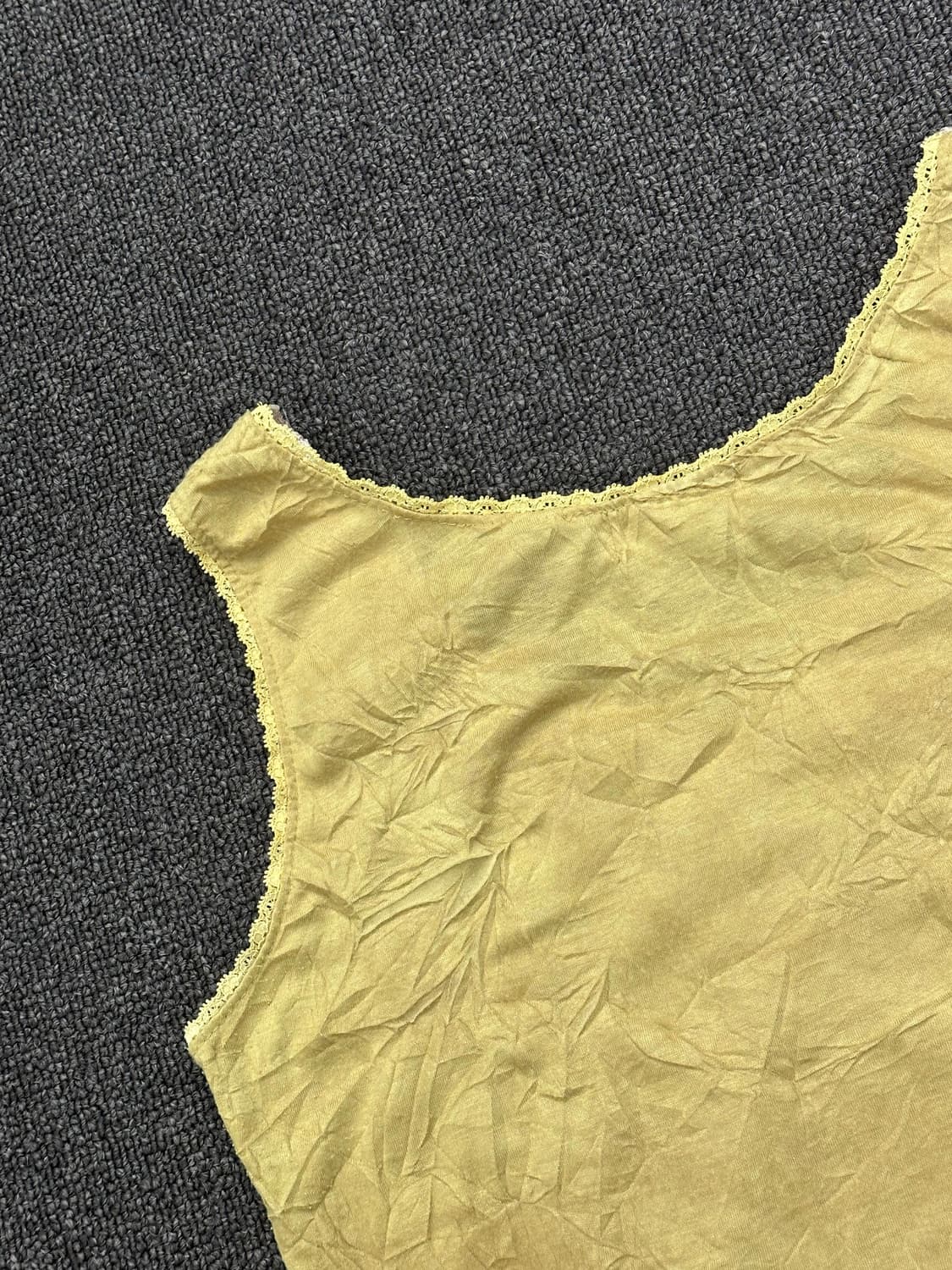 OS)Japanese vintage 자수 디테일 머스타드 나시 상품이미지8