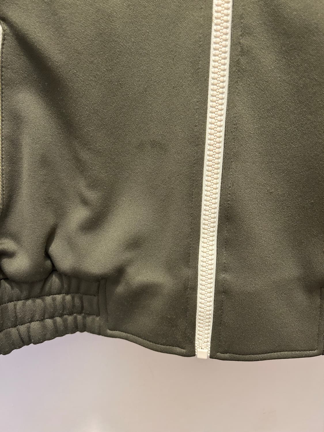 셀린느 트리옹프 카키 트랙탑 (정품) 상품이미지8