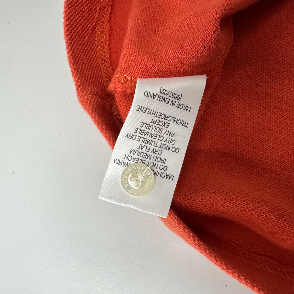 버버리 영국판 로고 체크 카라티 상품이미지5