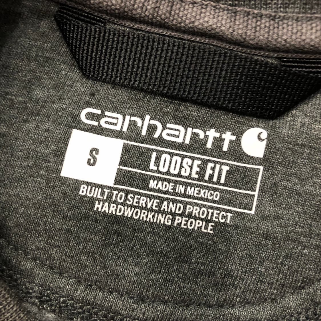 칼하트 페이딩 루즈핏 포켓 맨투맨 상품이미지4