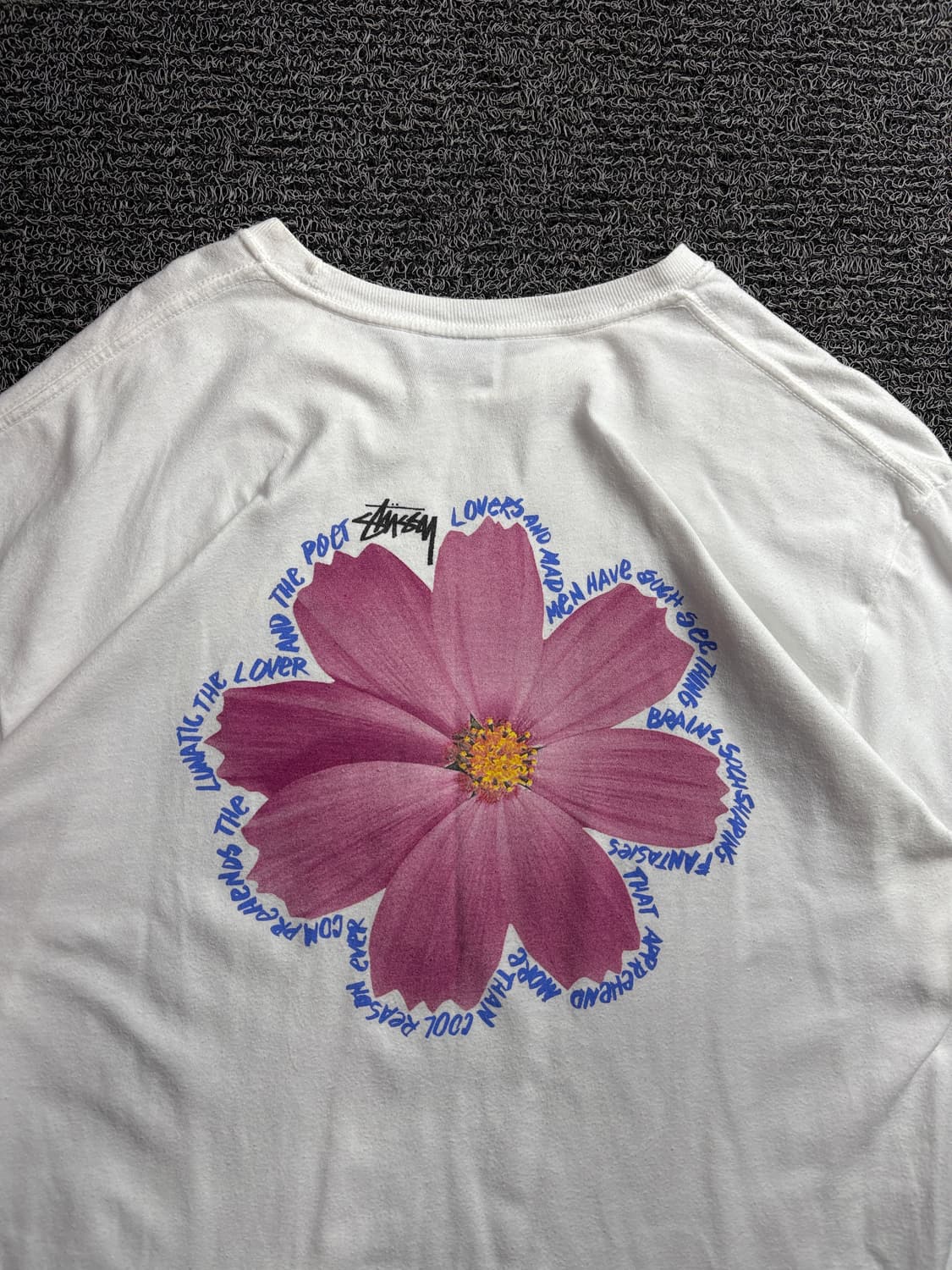 스투시 코스모스 빅로고 튜블러 반팔티 2738 상품이미지1