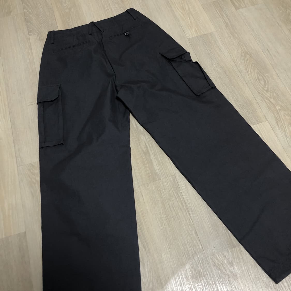 (우먼스 S) 마뗑 킴 MATIN KIM 어텀 카고 팬츠 인 차콜 상품이미지9