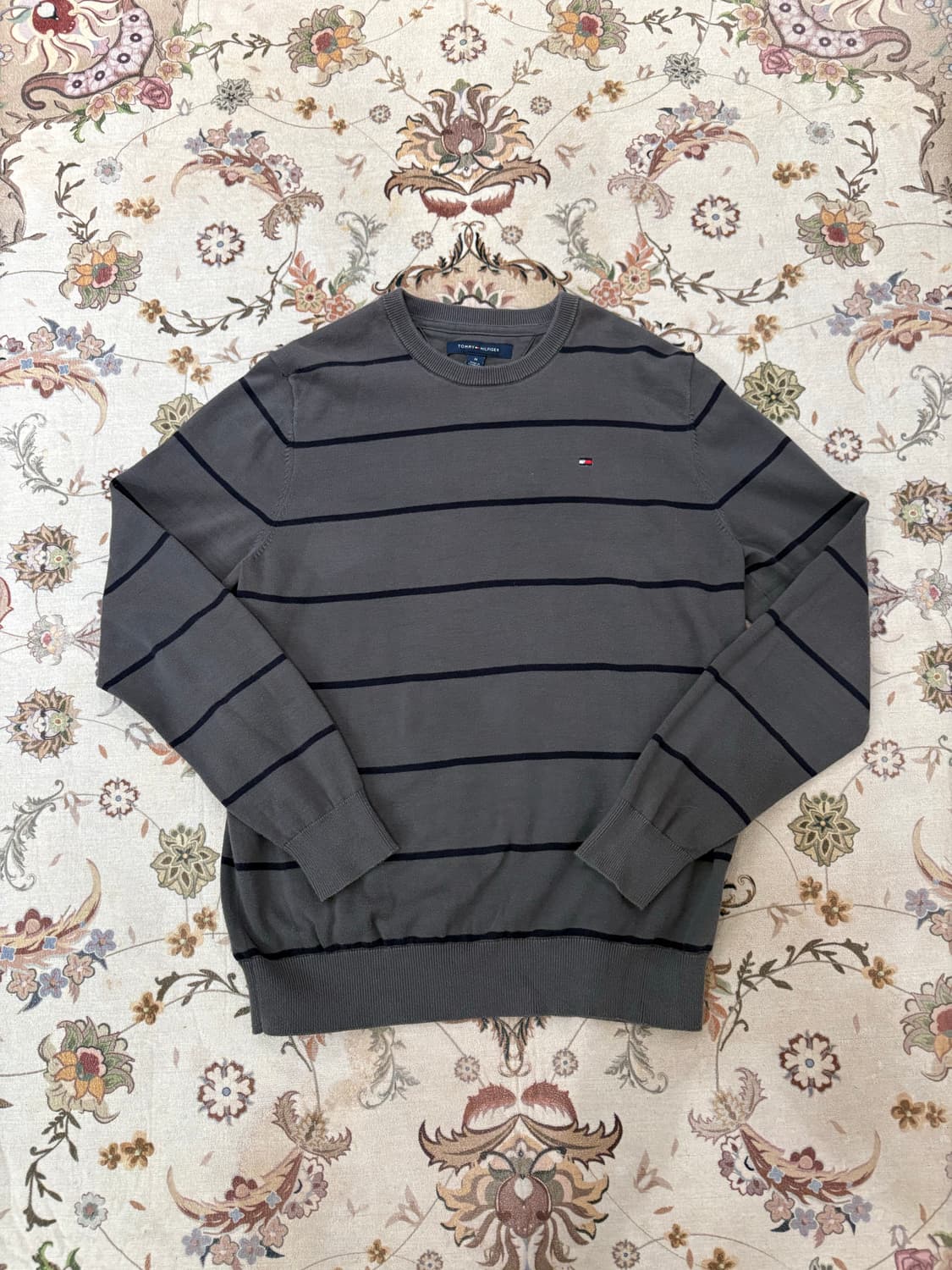 타미힐피거 스몰로고 니트 상품이미지1