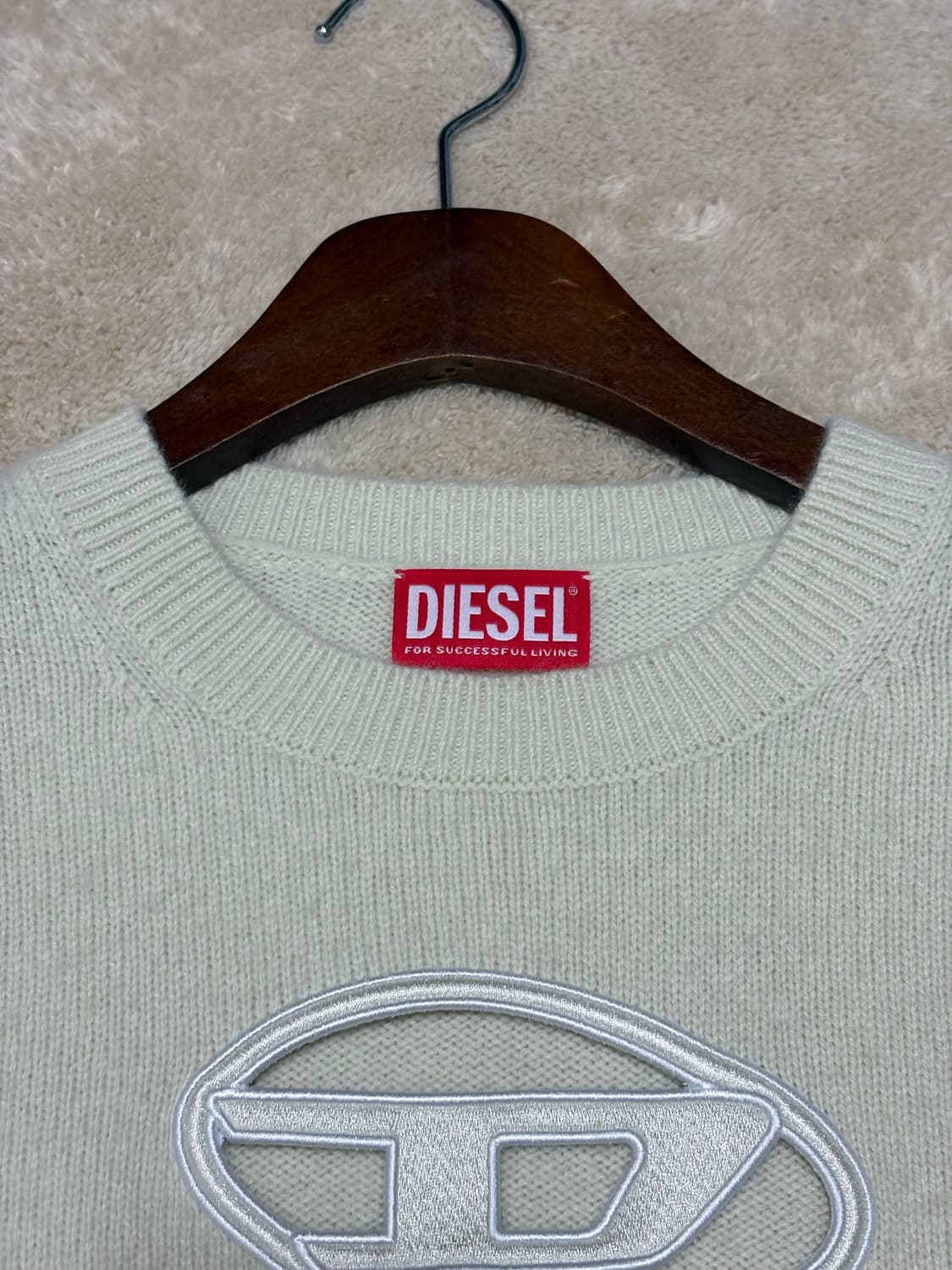 M AREESA 컷아웃 로고 니트 상품이미지4