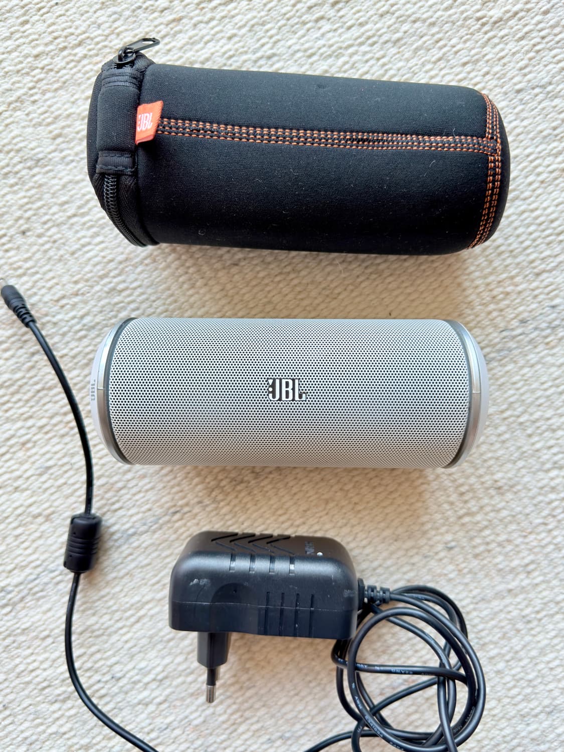 JBL Flip 플립 1세대 블루투스 스피커 구성품 포함 상품이미지1