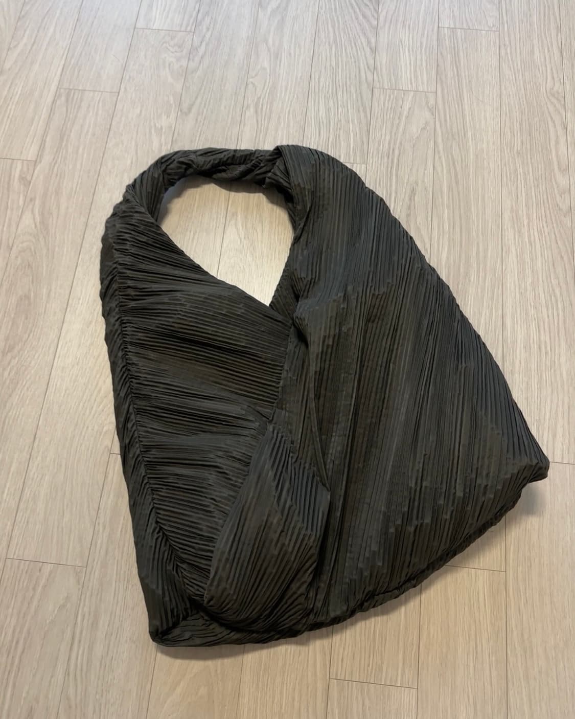 COS 플리츠 백 상품이미지6