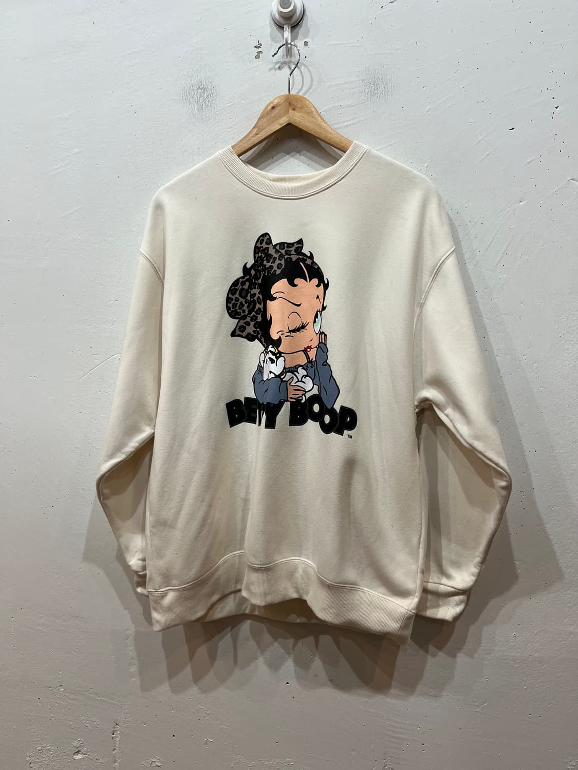 베티붑 맨투맨 스웻셔츠  상품이미지1