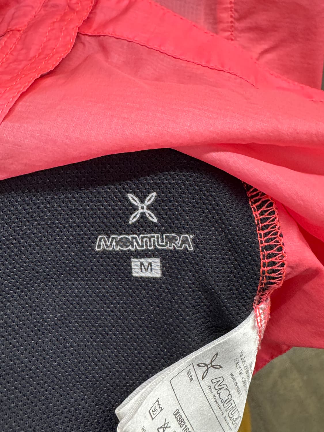 몬츄라 핑크색 바람막이 조끼 M  상품이미지3