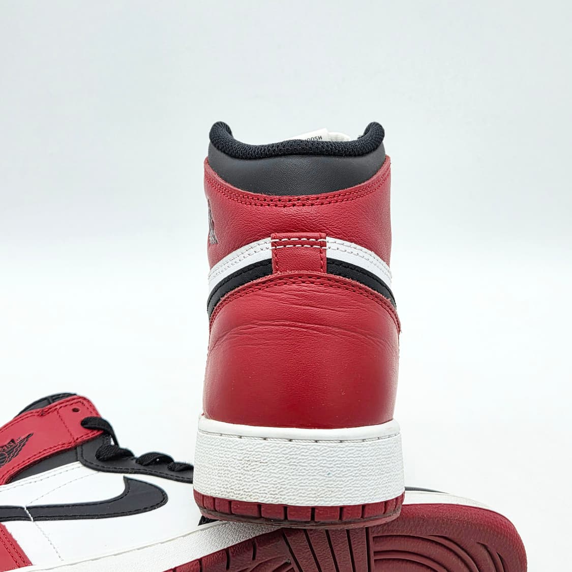 나이키 에어 조던 1 레트로 하이 OG 블랙토 2016 gs (245) 상품이미지2