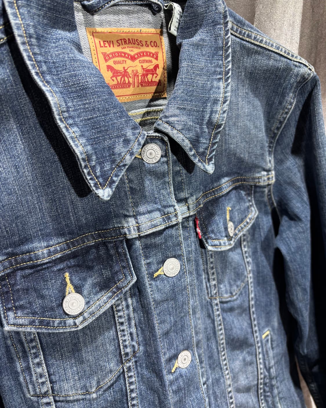 M 리바이스 투포켓 진청 데님 자켓  상품이미지4