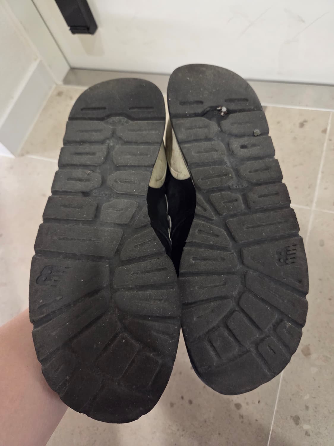 뉴발란스990v1 블랙 265 상품이미지4