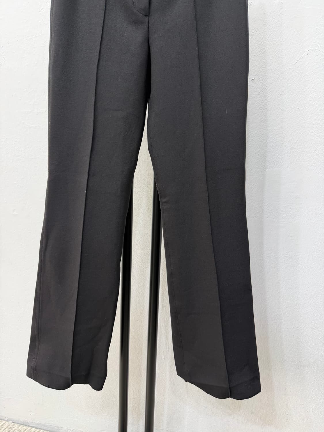 매장판정품) Theory 띠어리 여성 블랙 슬랙스팬츠 0 상품이미지3