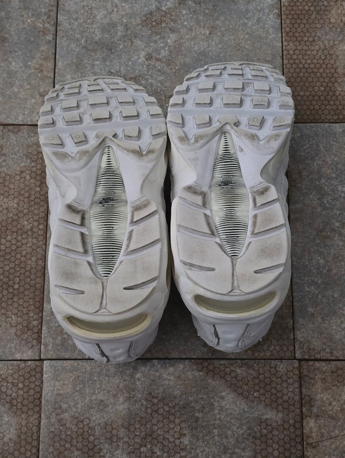 (225)나이키 에어맥스 95 트리플 화이트 상품이미지10