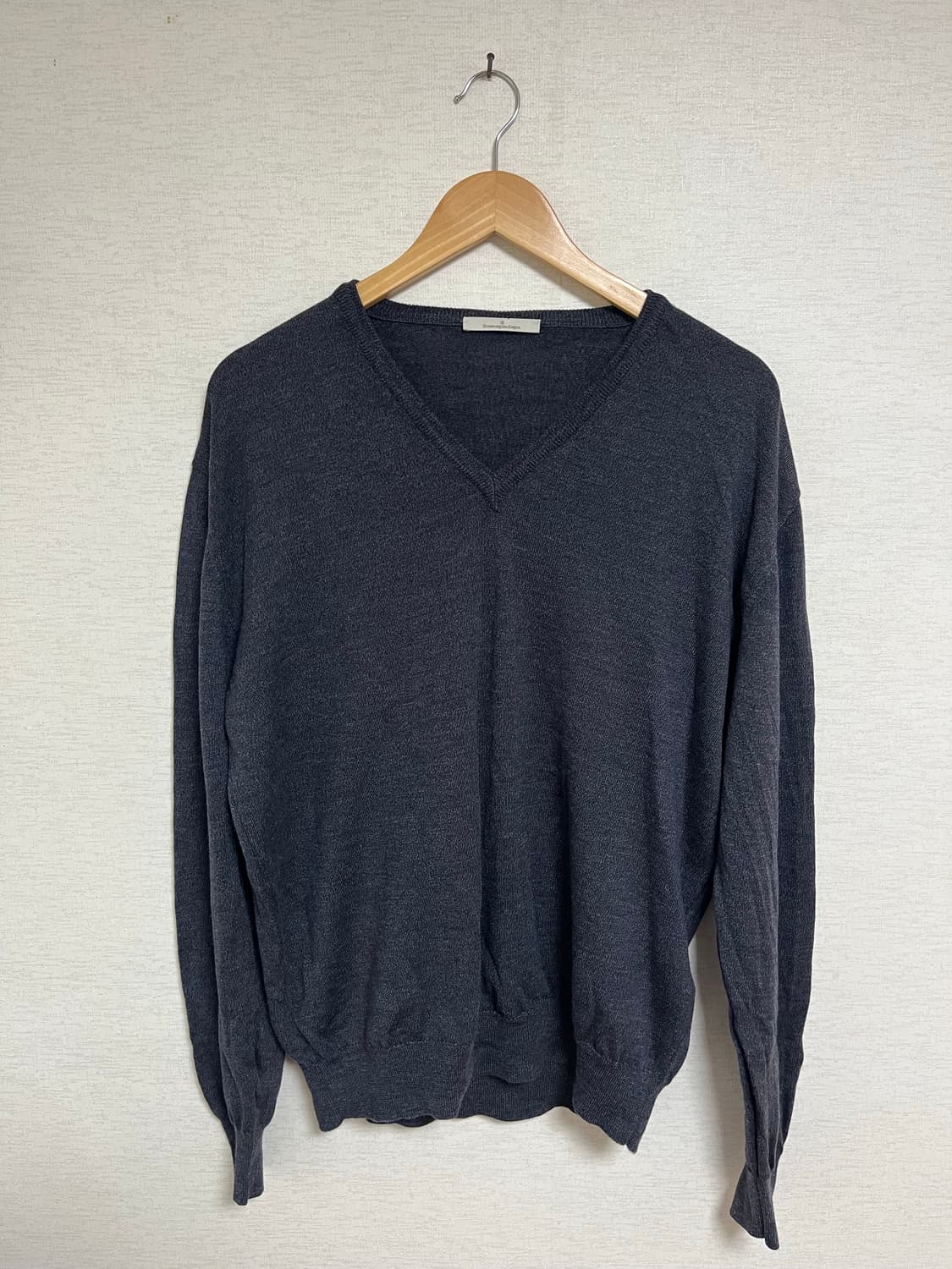 에르메네질도 제냐 라나울 브이넥 니트 상품이미지1