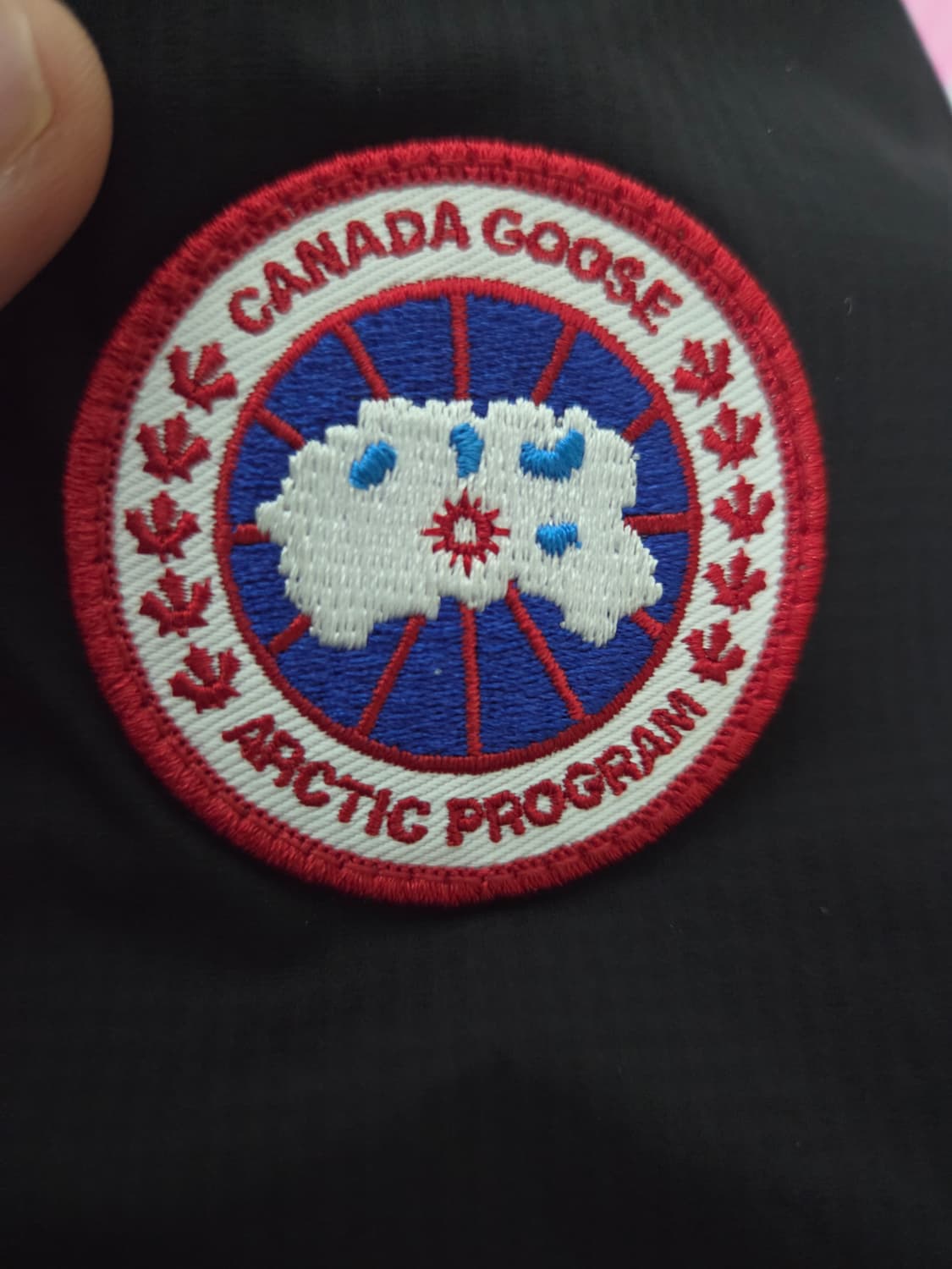 L (새상품) 25FW 캐나다구스 롯지 후디 블랙 상품이미지2