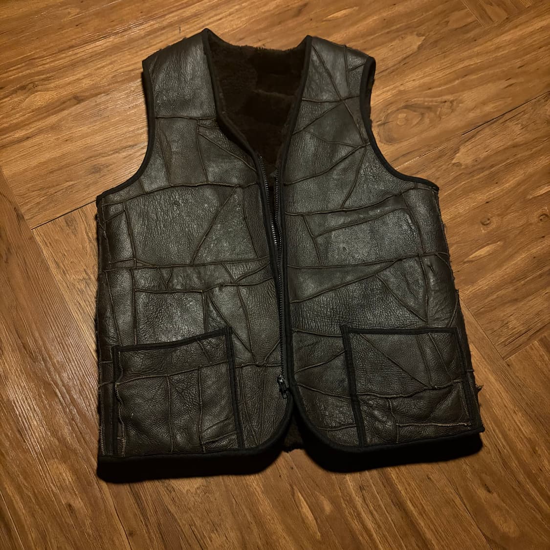 GRUNGE LEATHER FUR VEST 상품이미지5