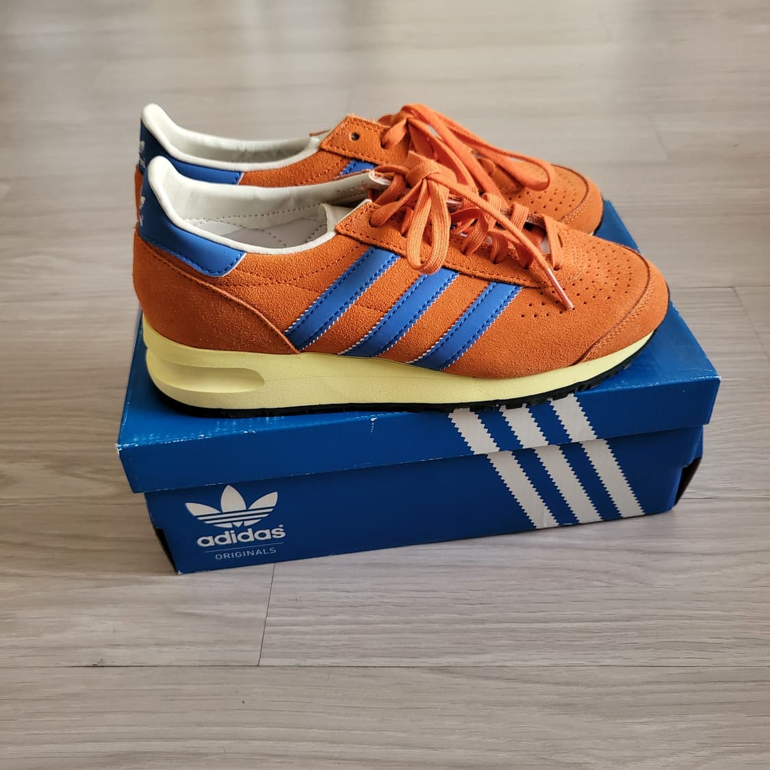 아디다스 빈티지 마라톤85(225)새상품 상품이미지1