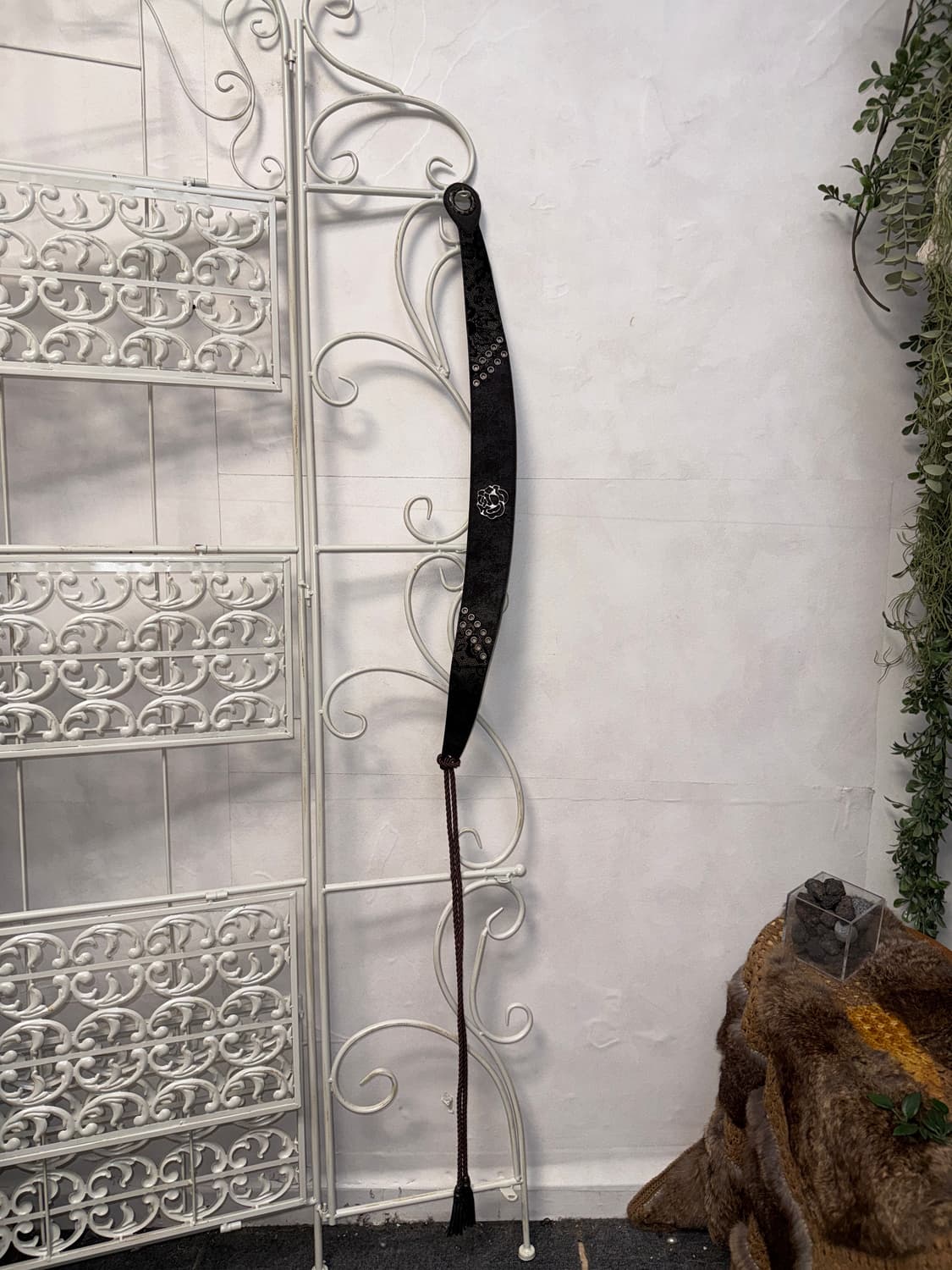 Black oriental floral suede strap belt 상품이미지3