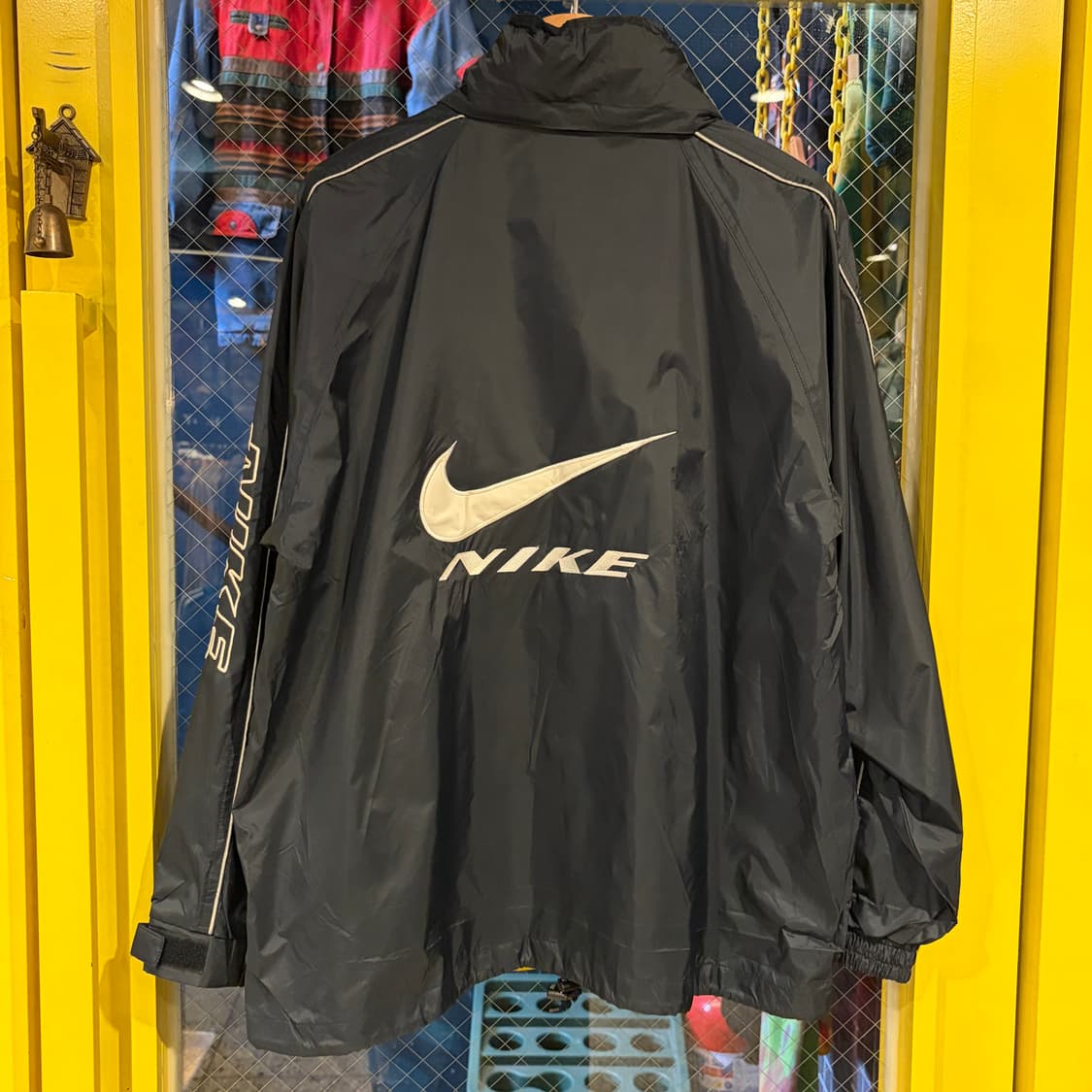 [새상품] nike 나이키 스우시 올드스쿨 바람막이
 상품이미지7