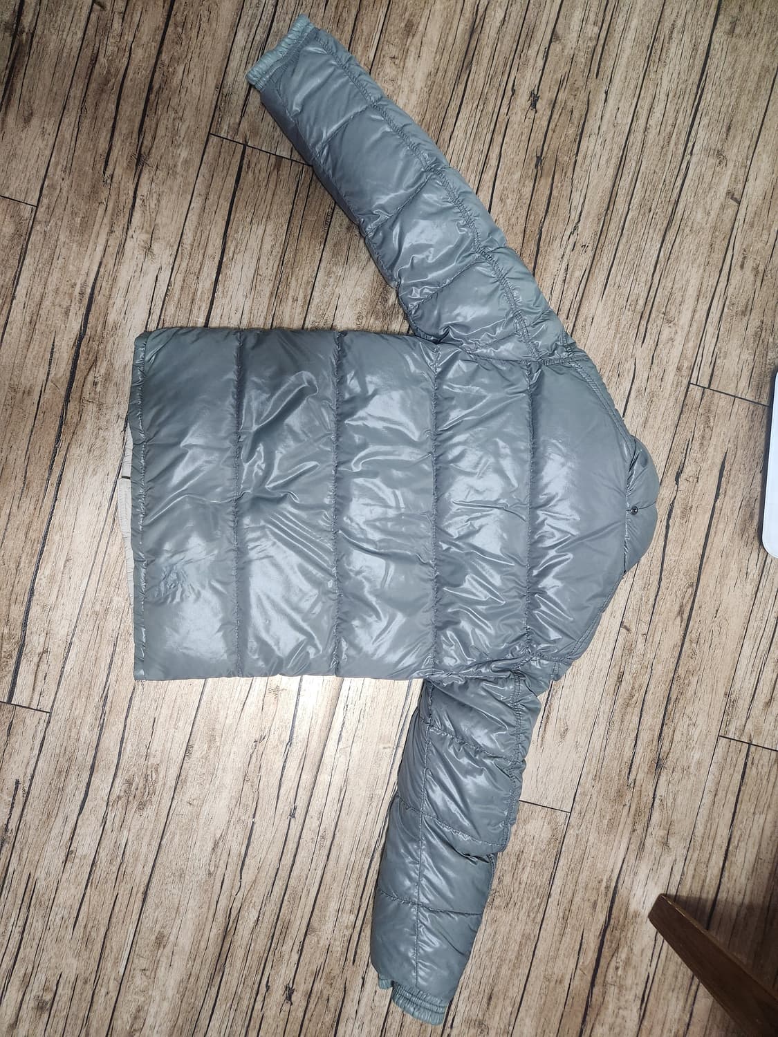 (감정서 동봉) 몽클레어 리버시블 다운 푸퍼 자켓 상품이미지2