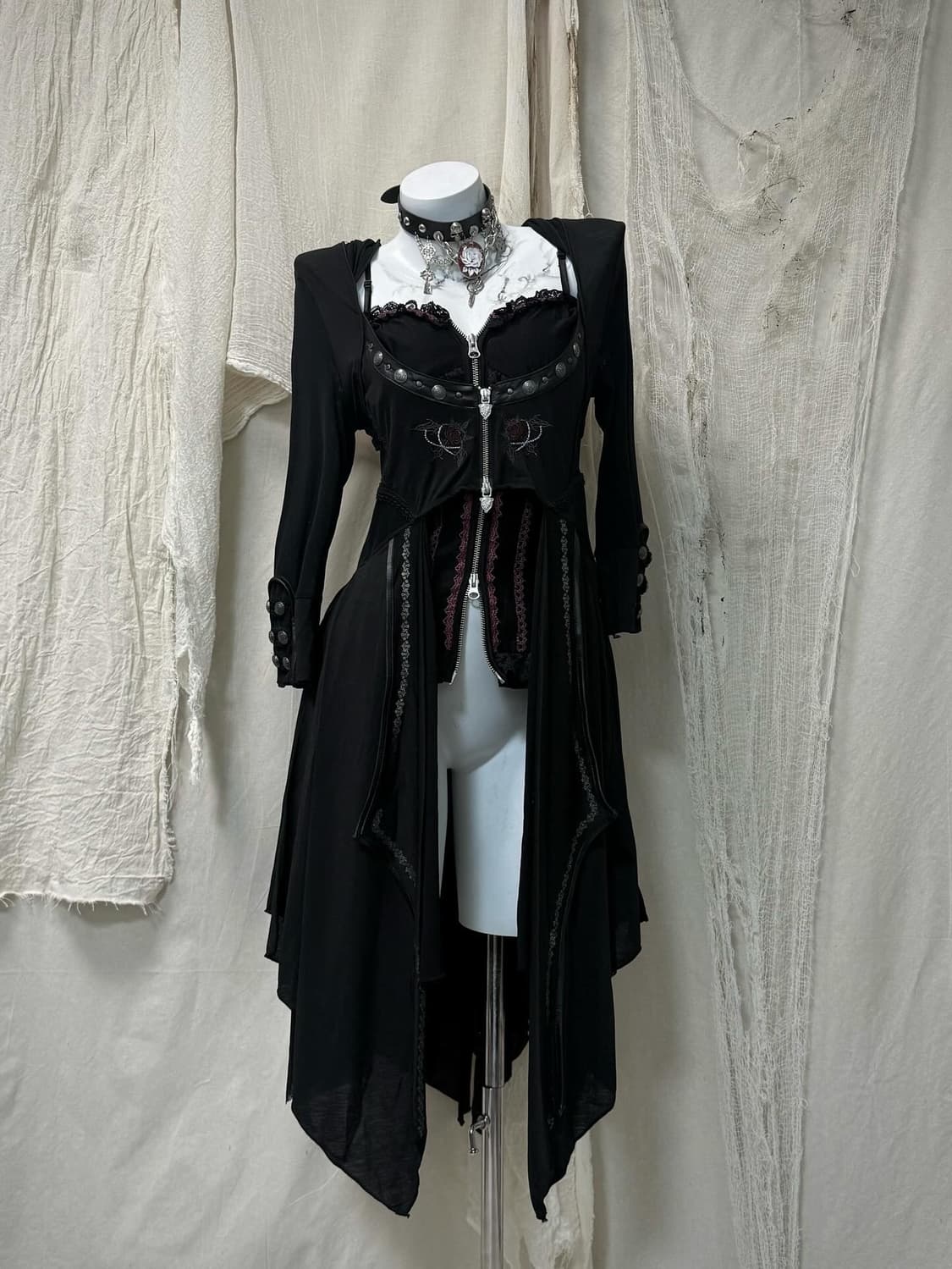 Ozz On Layered Studed Detail Onepiece 상품이미지1