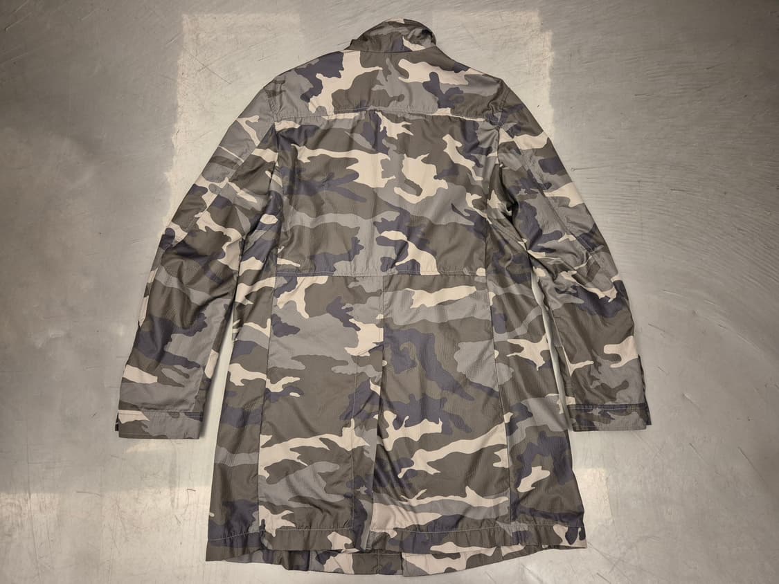 엠포리오 아르마니 나일론 카모 코트 상품이미지2