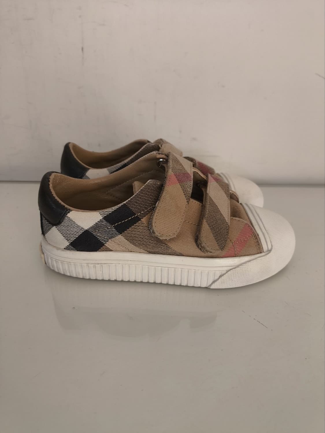 29 버버리 키즈 밸크로 스니커즈 신발 상품이미지2