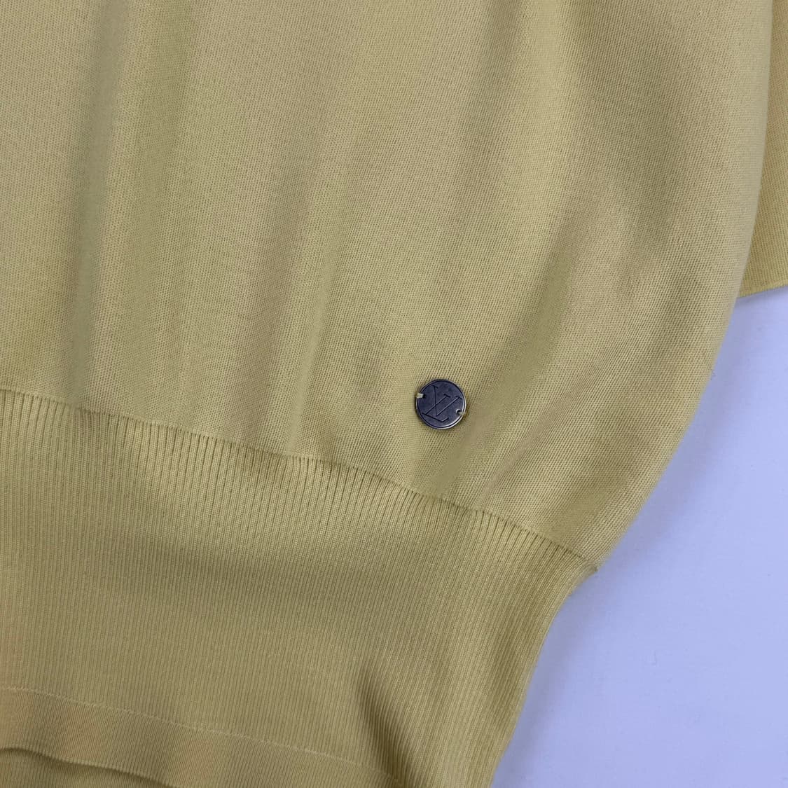 루이비통 스트링 넥 반팔 니트 탑 상품이미지5