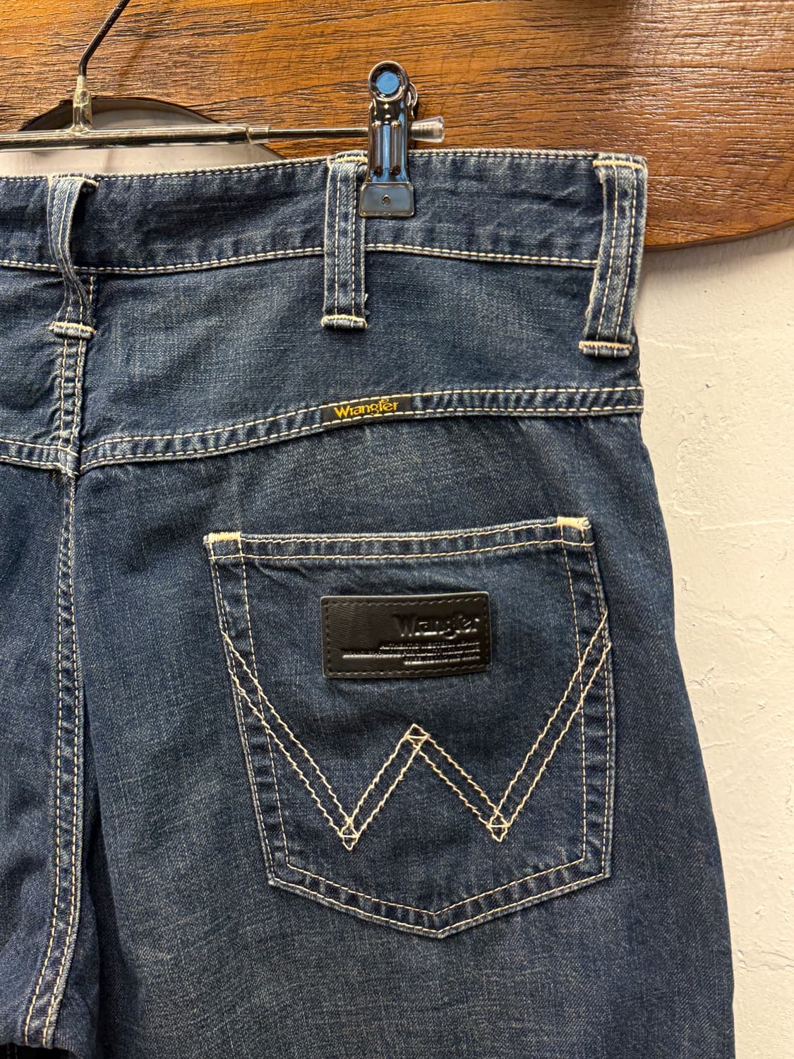 Wrangler Relaxed Bermuda Denim Shorts 상품이미지3
