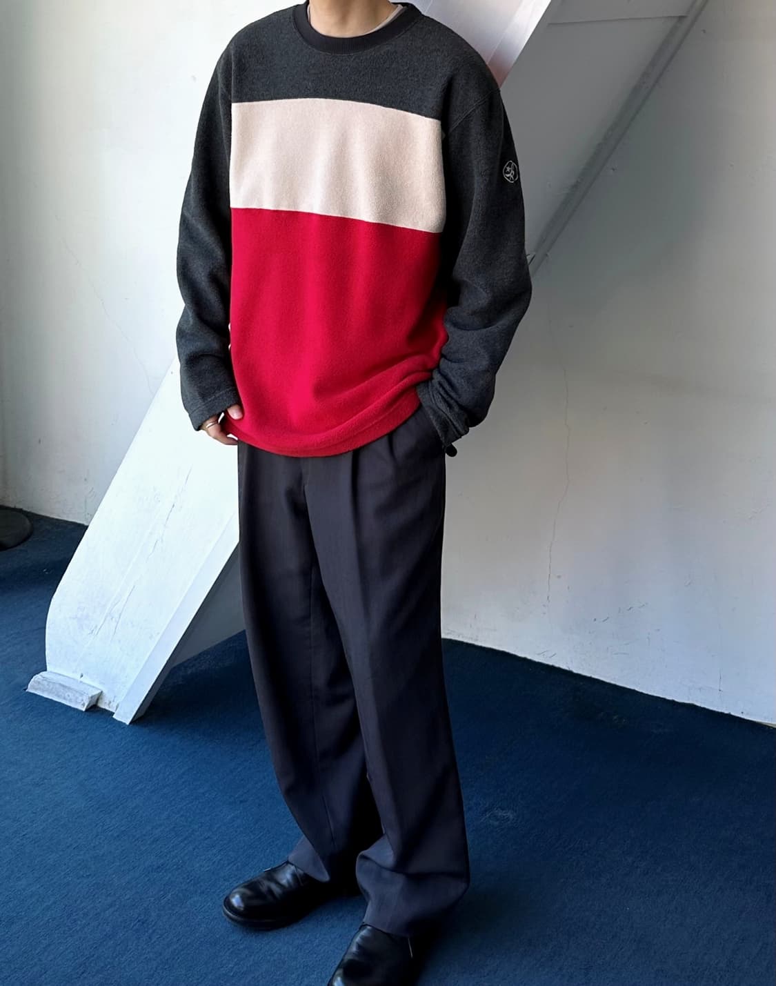 Fleece crew neck panel pullover 상품이미지7