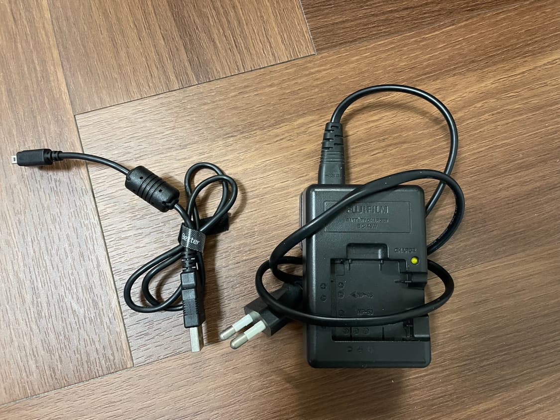 후지필름 파인픽스 f80 exr 풀박스 작례있음(채팅) 상품이미지2