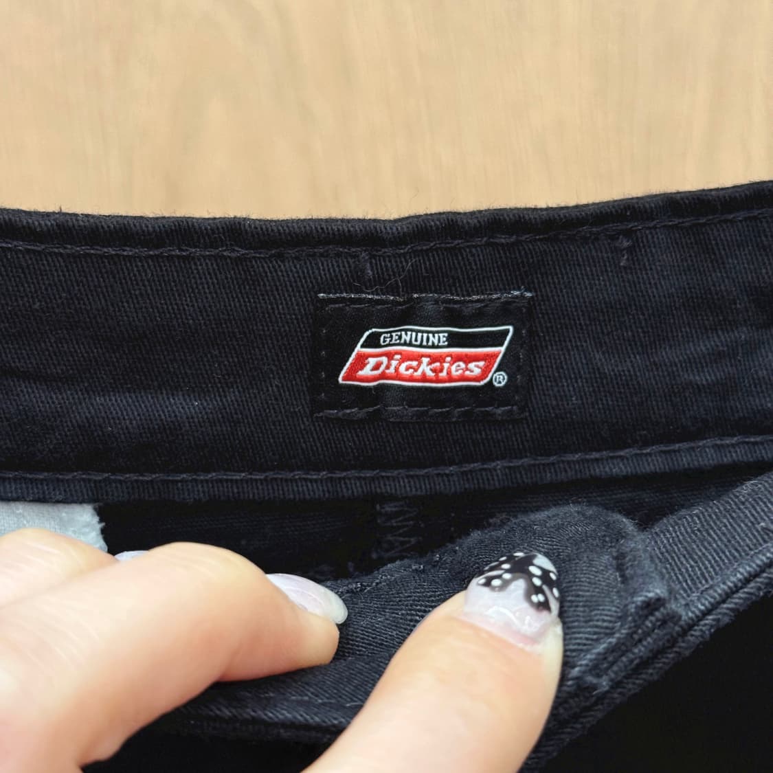 디키즈 미니 스커트 후면 포켓 상단 시그니처 로고 패치 디테일 블랙 상품이미지7