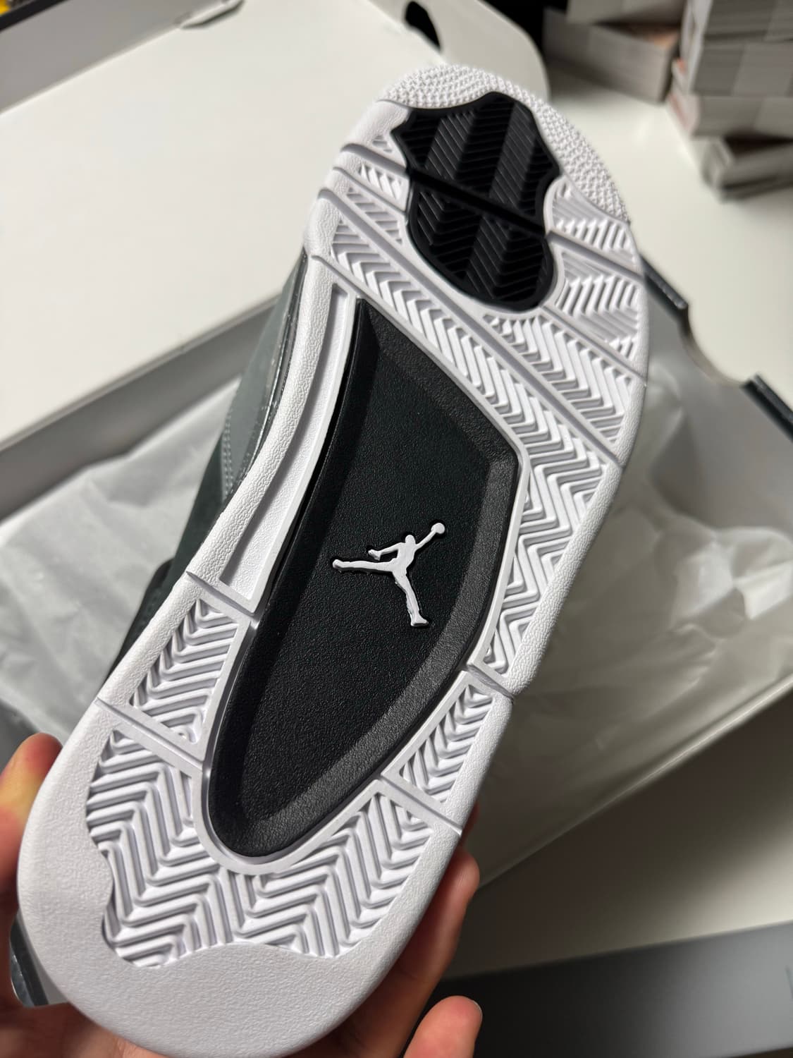 조던 4 레트로 피어 2024 상품이미지4