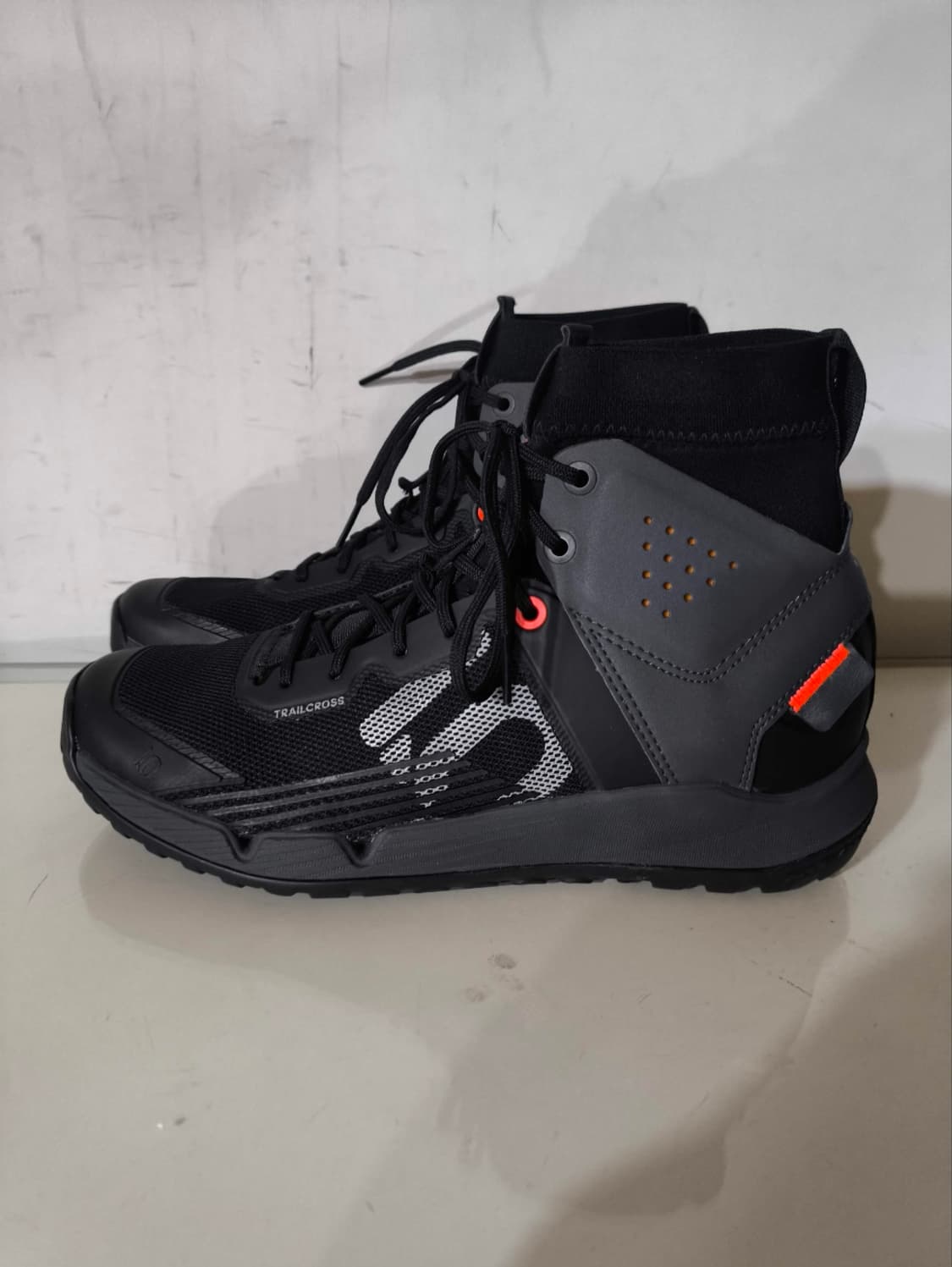 250mm 아디다스 파이브텐 트레일크로스 평페달 자전거신발 상품이미지2