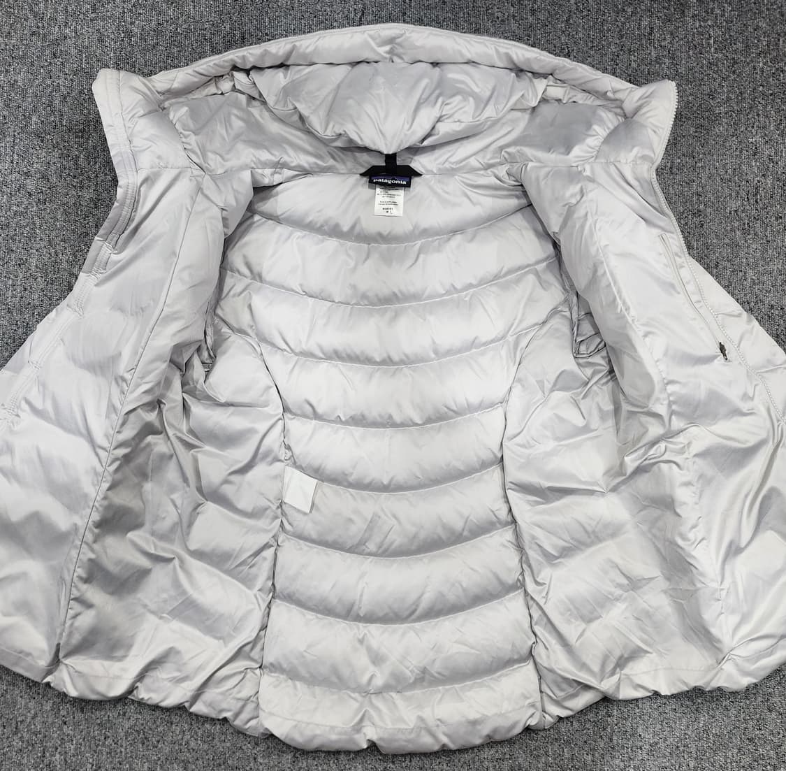 파타고니아 다운타운 푸퍼 후디 패딩 M 상품이미지3