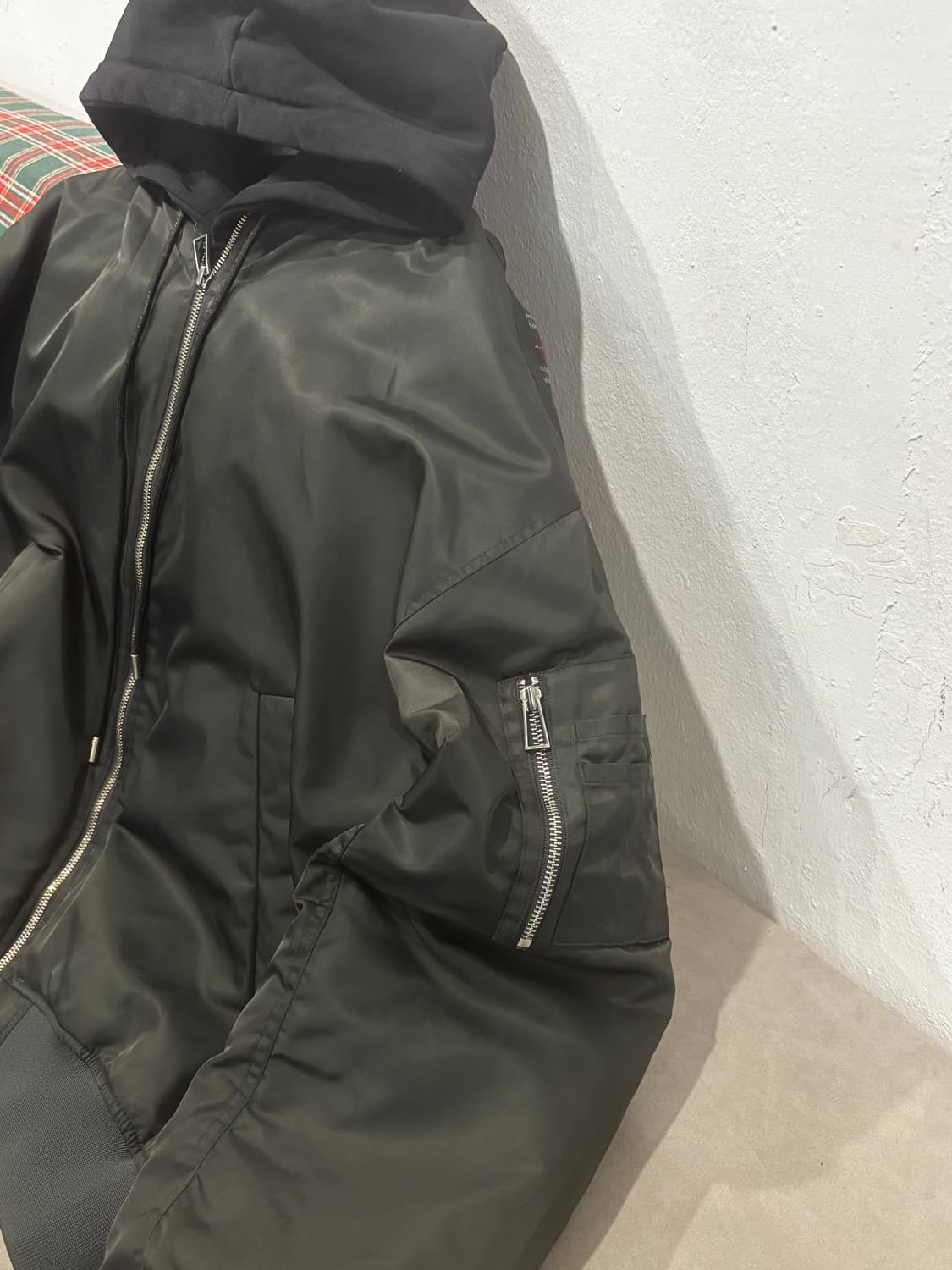 TNGT 후드 레이어드 MA-1 블루종/다크 그레이 상품이미지2