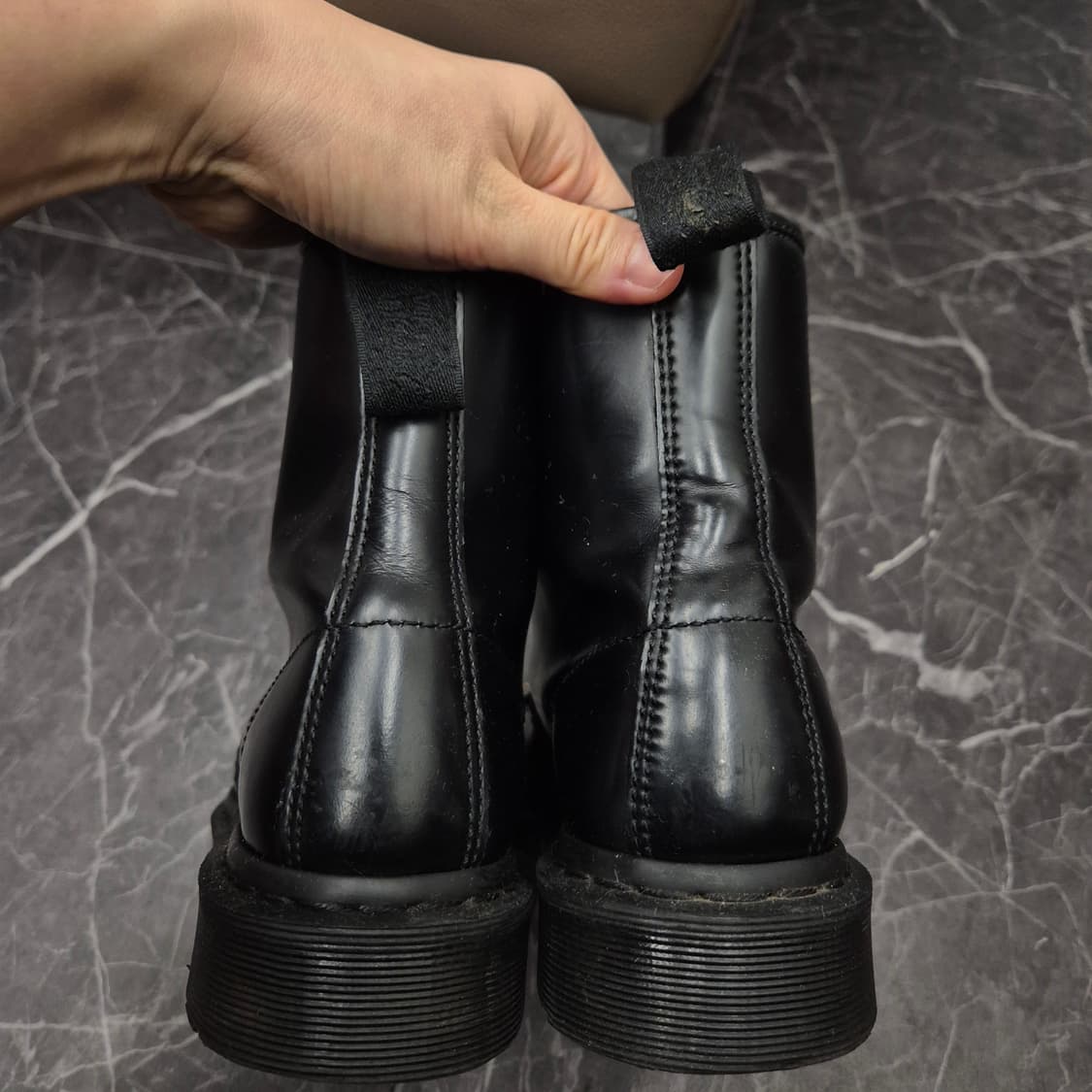 닥터마틴 1460 모노 8홀 250mm 상품이미지8