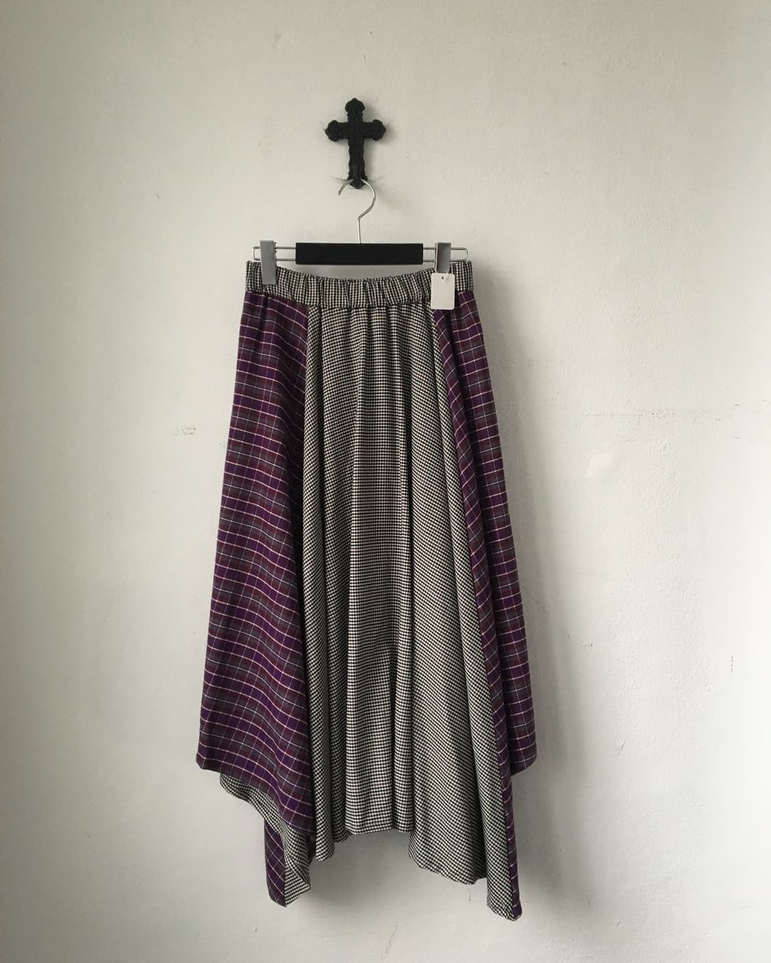 Unbalanced check pattern skrit 상품이미지1