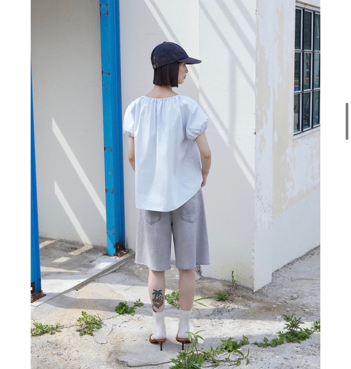 [새상품] 모노크롬 슈슈블라우스 (스카이) 상품이미지2