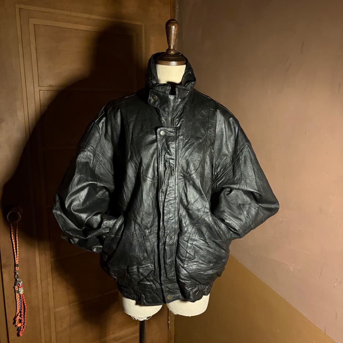 ACCENTS LEATHER HIGHNECK BOMBER JACKET 상품이미지1