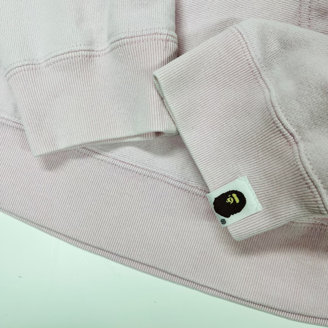 Xs 베이프 핑크 맨투맨 상품이미지5