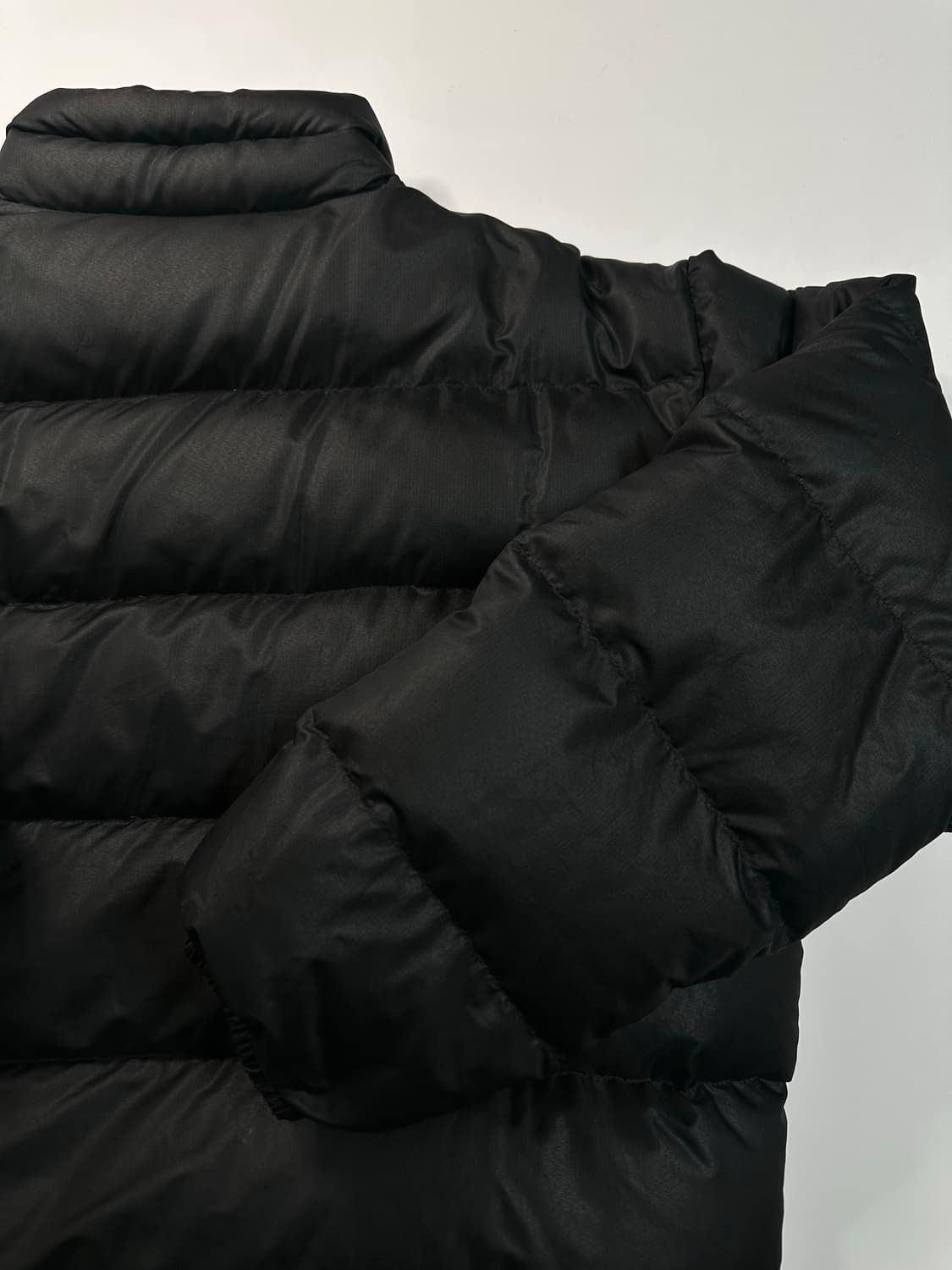 파티고니아 02연도 패커블 블랙 다운 패딩 상품이미지7