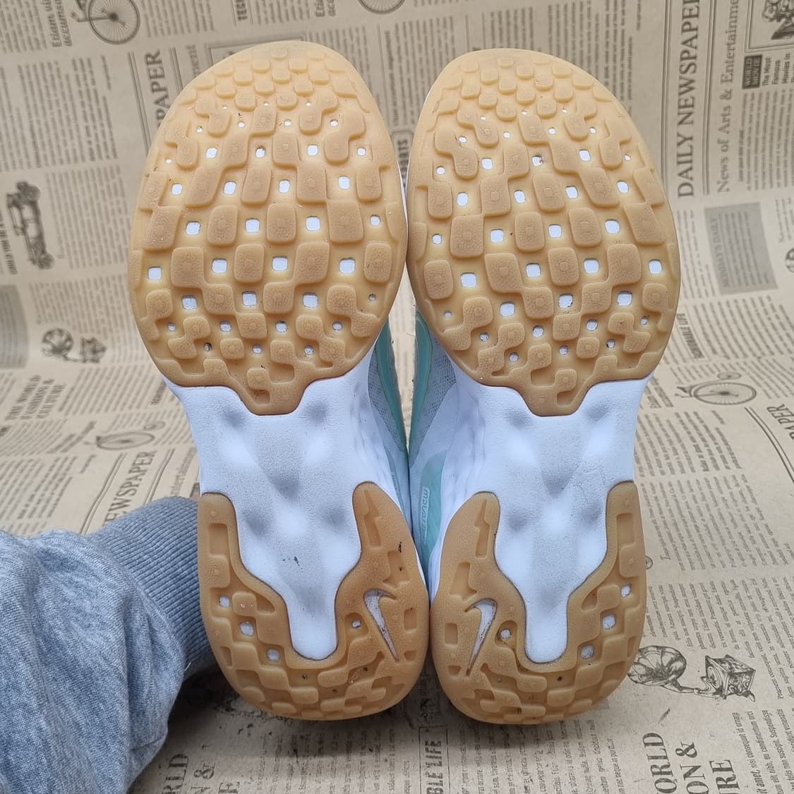 나이키 리뉴라이드3 여성운동화 235 상품이미지3